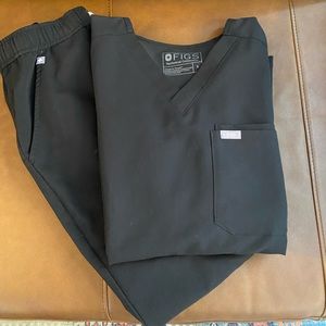 Figs size small scrubs, top and bottom. Jogger style bottoms